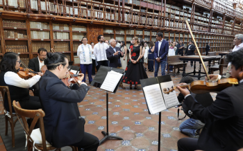 Biblioteca Palafoxiana celebra 380 años de ser memoria viva de Puebla